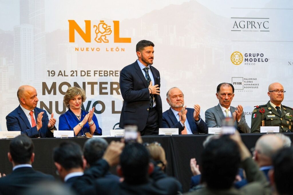 El gobernador Samuel instó a la Barra Mexicana a liderar una discusión sobre la mejora del sistema jurídico en México.
