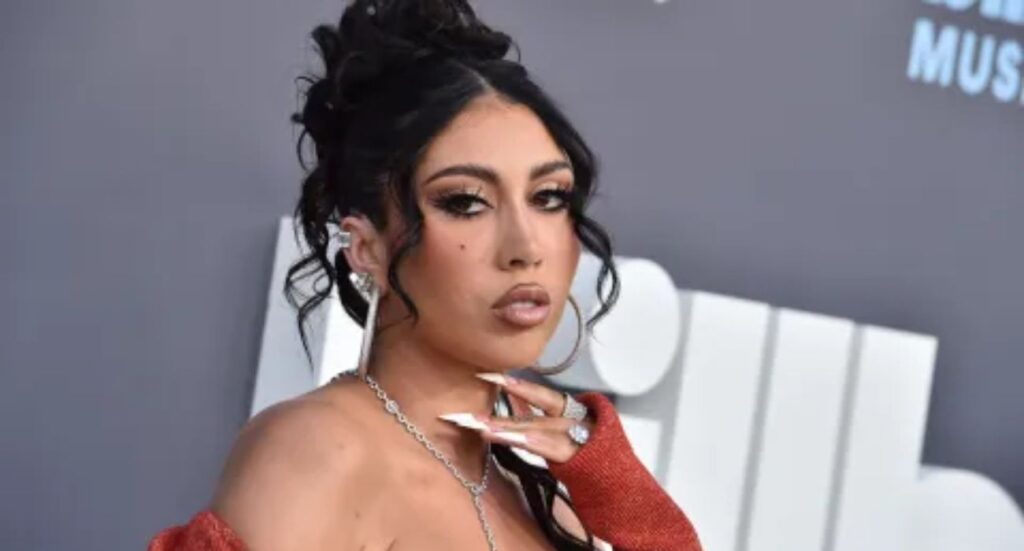 El concierto de Kali Uchis en Guadalajara es cancelado debido a recientes eventos violentos. Reembolsos disponibles para los fans.