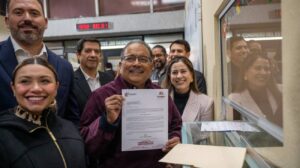 El Congreso ha aprobado un homenaje por el bicentenario del Gral. Mariano Escobedo, destacando su legado militar.