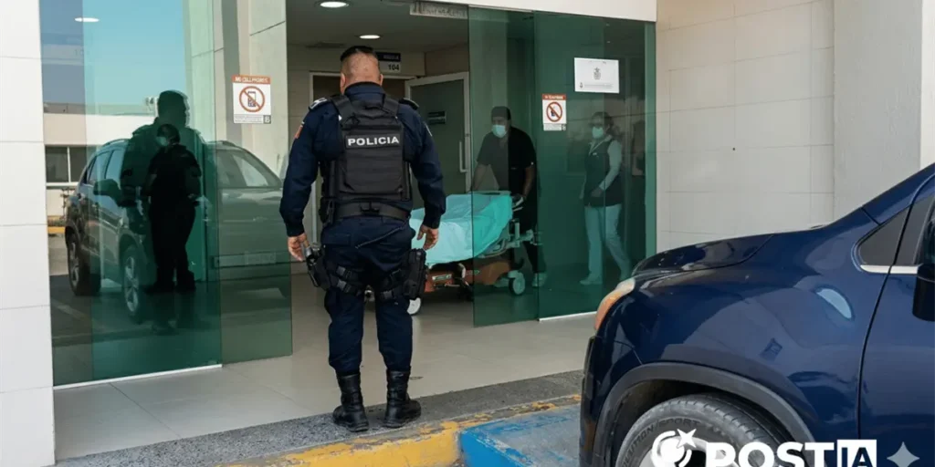 Un emocionante relato donde policías de Apodaca ayudan a una mujer a dar a luz en el camino al IMSS.