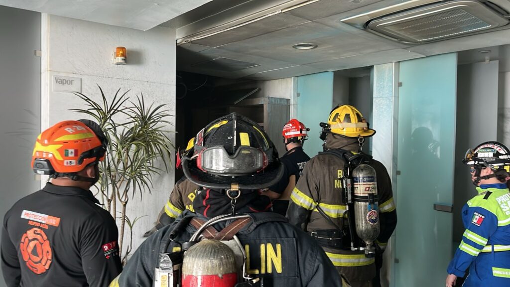 Más de 130 personas evacuadas por un cortocircuito en el sauna del Deportivo San Agustín en San Pedro.
