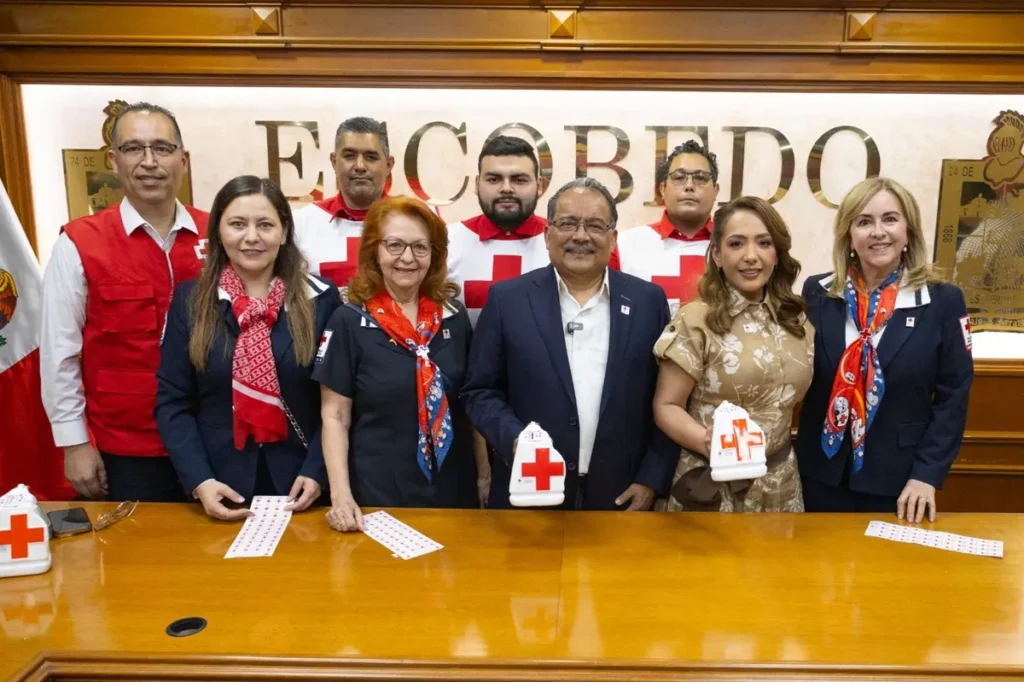Descubre cómo Andrés Mijes y la 4T Norteña están solidificando la colecta de la Cruz Roja en Escobedo, Nueva León.