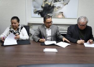 El DIF Nuevo León firma convenio con Hospital Christus Muguerza para apoyar a menores en necesidad médica.