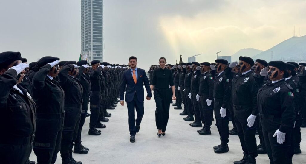 La Fuerza Civil de Nuevo León da la bienvenida a nuevos cadetes mientras el estado refuerza su seguridad pública.