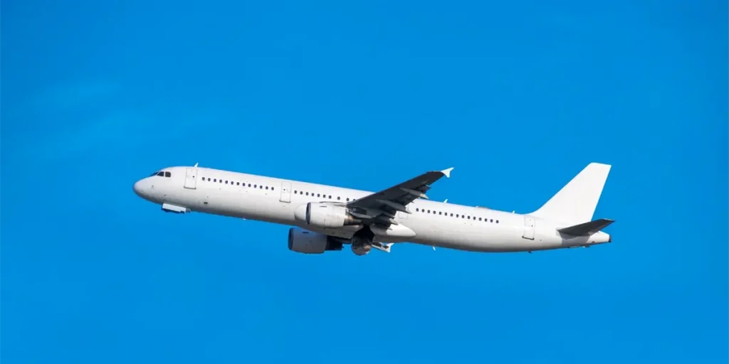 Este viernes 12 de junio, conoce el estado de vuelos en el Aeropuerto de Monterrey lleno de actividades mundialistas.