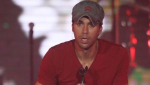 Asiste al Fan Fest Monterrey de Enrique Iglesias y descubre horarios, accesos y más para disfrutar del evento.