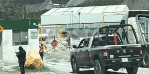 Rescatistas logran recuperar el cuerpo de un trabajador tras un deslave en Escobedo. Investigaciones en curso sobre el accidente.