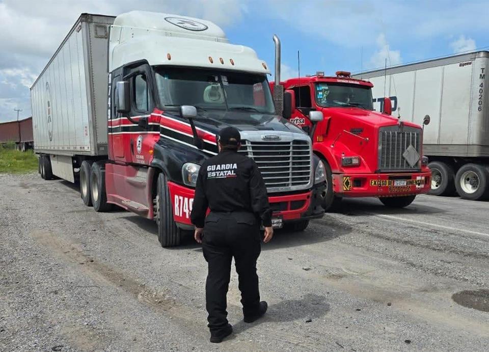 Protestas a nivel nacional se preparan ante el acoso y extorsiones que enfrentan los transportistas en México.