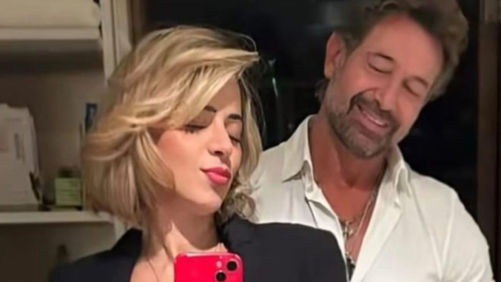 Ana Carla Sinclair se encuentra en negociaciones con Gabriel Soto para resolver sus diferencias legales de manera amistosa.
