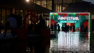 Visitantes extranjeros reportan robos y extravíos de celulares en el Fan Fest Monterrey, aunque muchos objetos fueron recuperados.