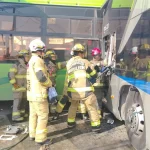 Accidente entre camión urbano y autobús en Monterrey deja lesionados