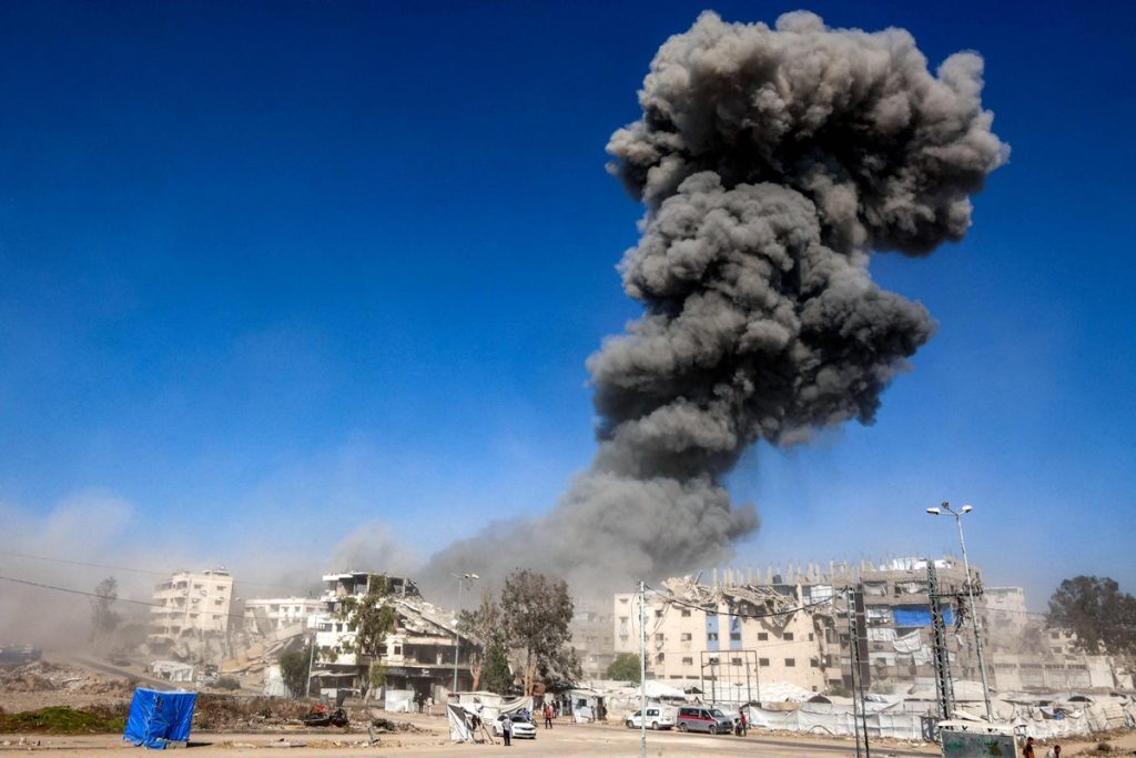 Cinco palestinos, entre ellos una niña de nueve años, murieron en un ataque reciente del ejército israelí en Gaza.