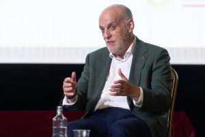 LaLiga se opone a la expansión del Mundial, advirtiendo que podría destruir la esencia del fútbol.