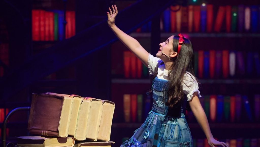 Alejandro Gou asegura que Matilda será el mejor musical del año en Monterrey con su impresionante producción.