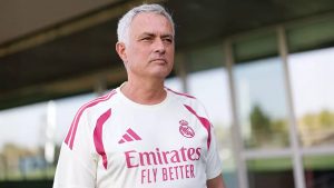 José Mourinho enfrenta el desafío de alinear a las estrellas del Madrid sin perder el equilibrio del equipo
