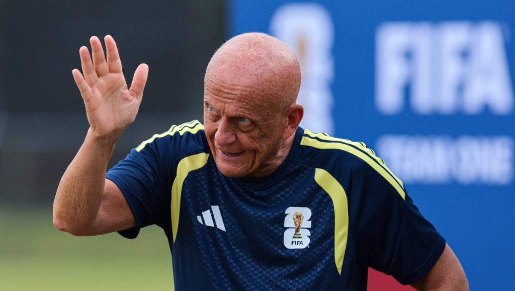 Pierluigi Collina defiende la integridad del arbitraje en el Mundial 2026 tras las controversias en el partido de Argentina.
