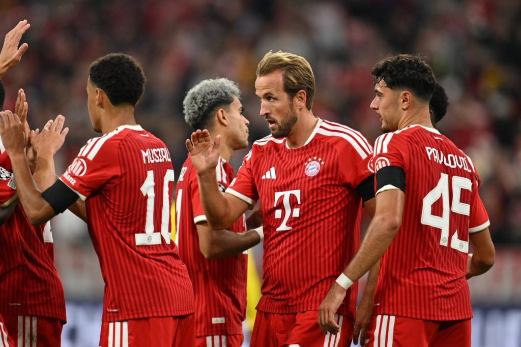 El Bayern arrasa con un 5-0 al Bodø/Glimt, mientras que el Manchester United se impone en su regreso a la Champions.