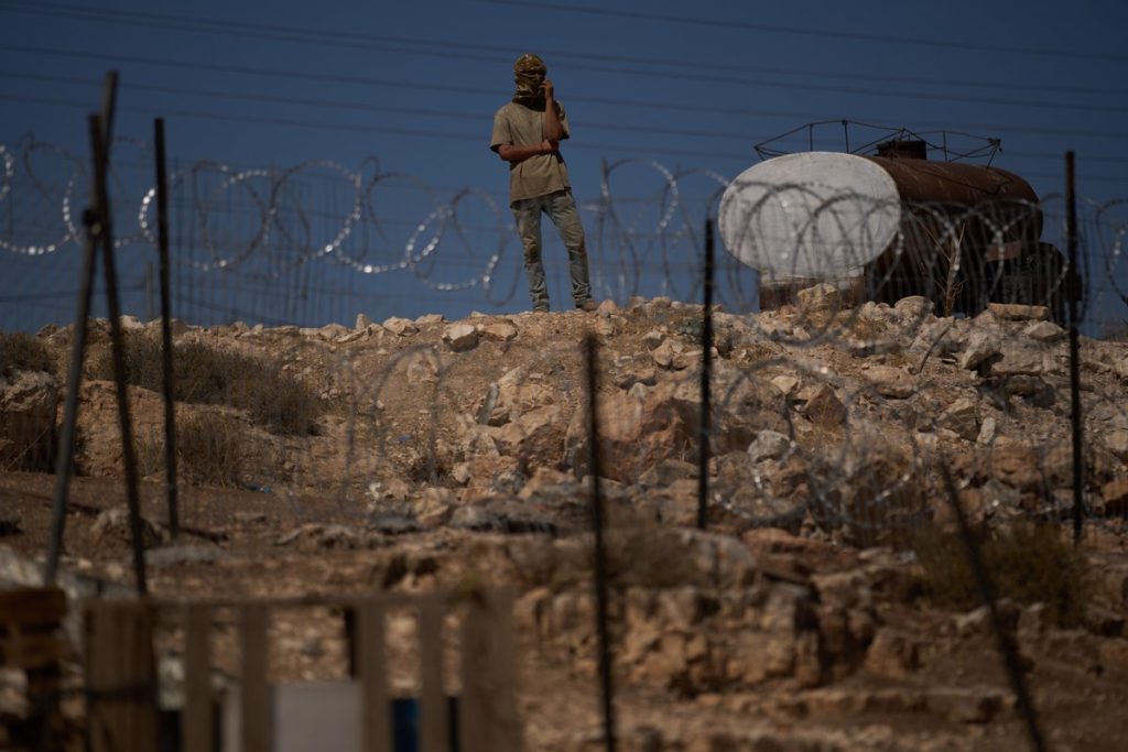 B'Tselem denuncia acciones que afectan las condiciones de vida de los palestinos en Cisjordania por parte de Israel.