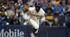 Milwaukee se impone 2-1 a Los Ángeles Dodgers en un encuentro decisivo gracias a Brice Turang y Luis Lara.